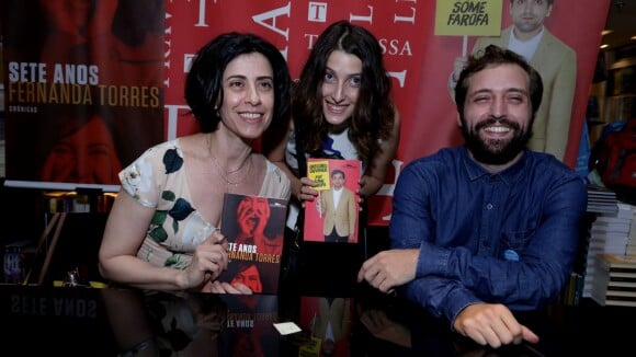 Fernanda Torres e Gregório Duvivier lançam livros com presença de Clarice Falcão