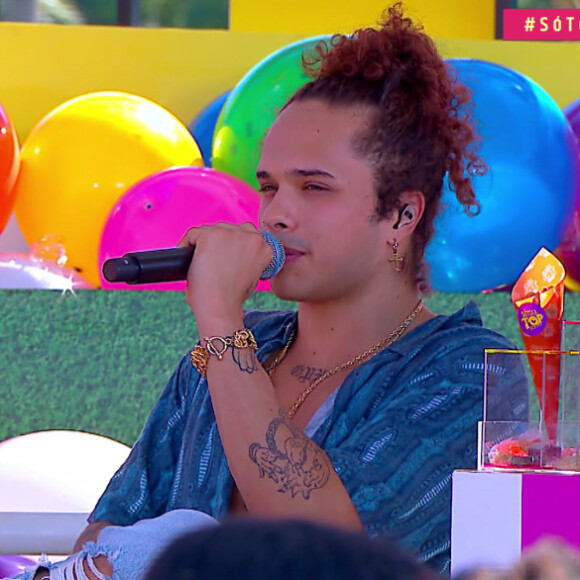 Vitão revelou conversa com Whindersson Nunes após boatos de traição