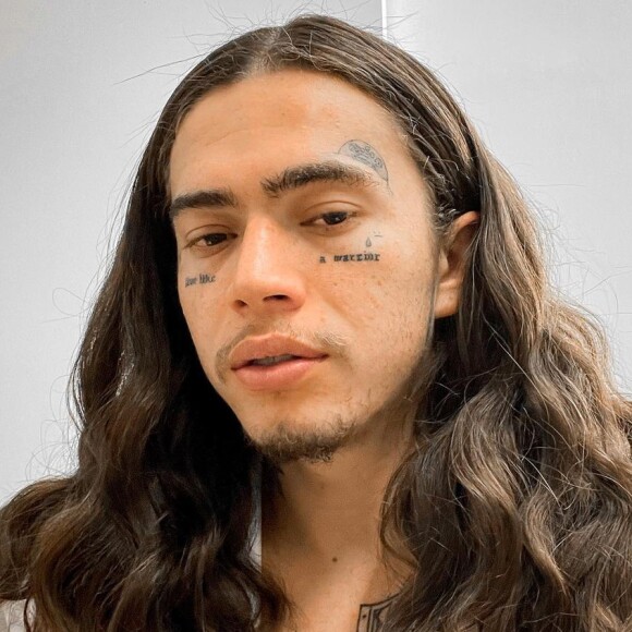 Vitão negou briga com Whindersson Nunes após assumir namoro com Luísa Sonza