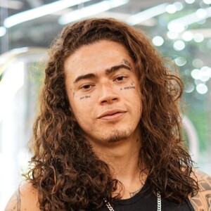 Vitão contou que teve uma conversa madura com Whindersson Nunes