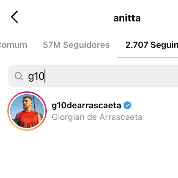Logo, Anitta e Arrascaeta passaram a se seguir