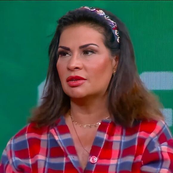 'A Fazenda 13': Solange Gomes ficou surpresa ao descobrir que disputa foi vencida por ela em confronto com Dayane Mello na noite desta quinta (2)