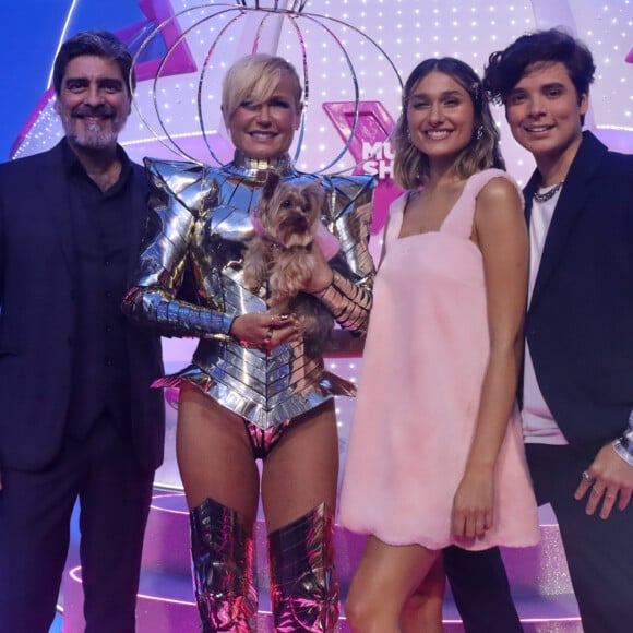 Xuxa Meneghel se apresentou no Prêmio Multishow pela primeira vez