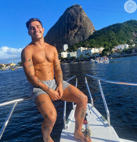 Thiago Clevelario é carioca e tem 24 anos