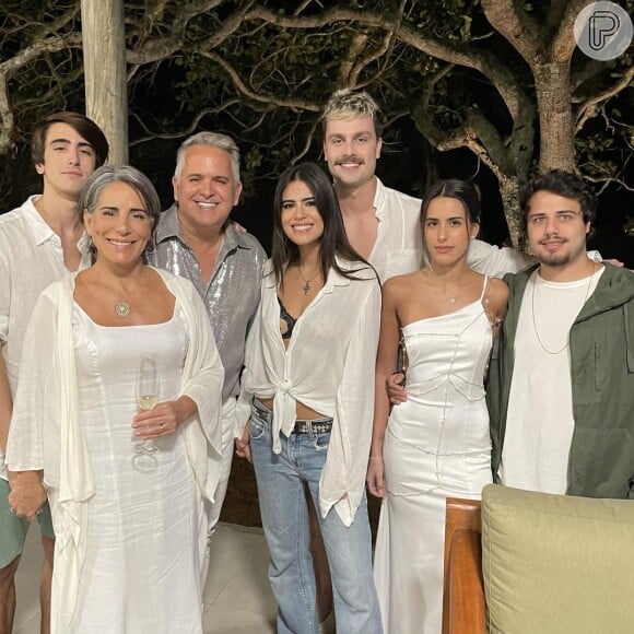 Gloria Pires reuniu a família para dar as boas-vindas a 2022