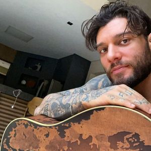 Lucas Lucco adiou shows e já estava isolado se tratando do vírus