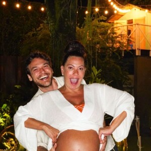Fabiula Nascimento roubou a cena com o barrigão na reta final da gravidez