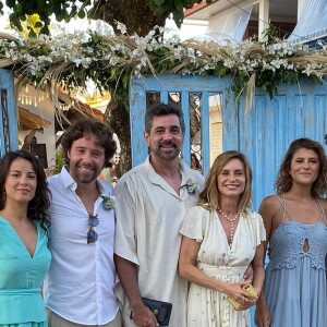 No casamento de Emanuelle Araújo, os padrinhos incluíam, além de Andréia Horta, Luíz Miranda e Paula Burlamaqui