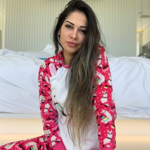 Mayra Cardi admitiu que não seguirá com o processo contra a equipe de Jade Picon