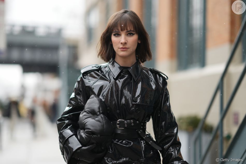 Cabelo em corte chanel com franja mais reta é opção para quem se considera clássica