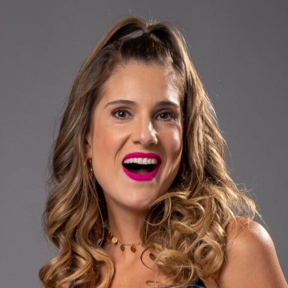 Karina Dohme viajou ao Rio para entender Teca da novela 'Quanto Mais Vida, Melhor!': 'Ficava sentada em lugares que achava que teria pessoas com o perfil dela, vendo o jeito de andar, de falar, de vestir'