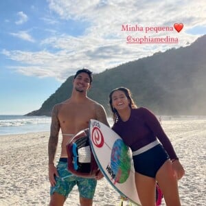 Gabriel Medina e Sophia Medina treinaram nesta quarta-feira (23)