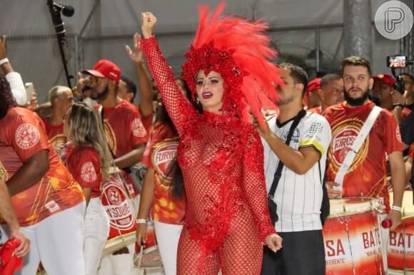 Viviane Araújo, grávida, vai desfilar pela Salgueiro e pela Mancha Verde no Carnaval