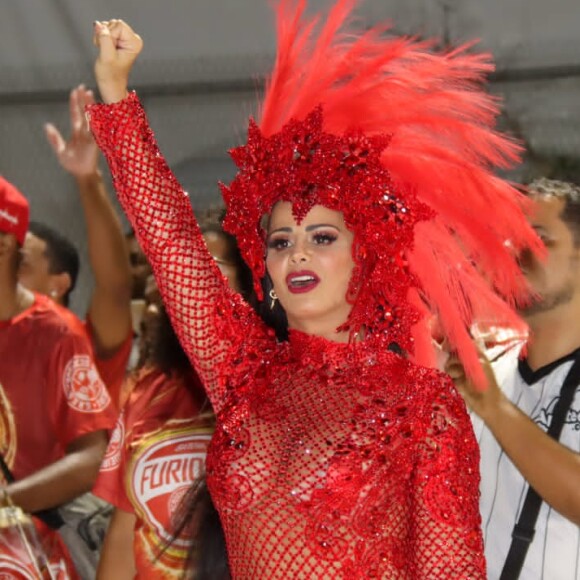 Viviane Araújo, grávida, vai desfilar pela Salgueiro e pela Mancha Verde no Carnaval