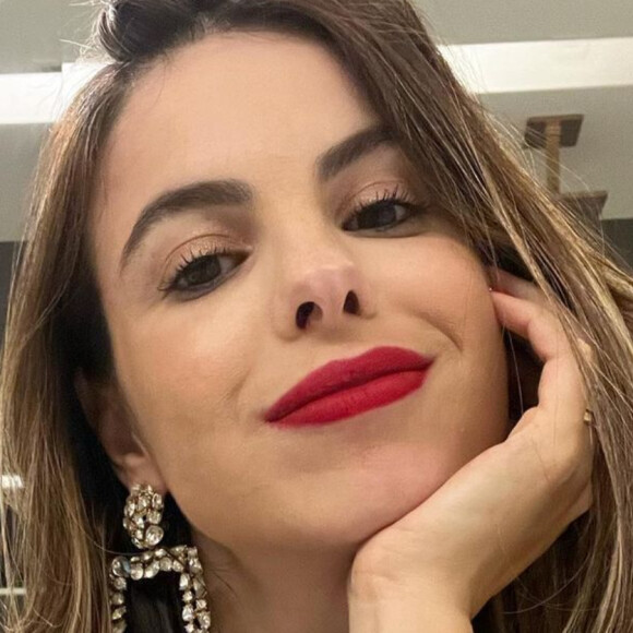Sthefany Brito abriu o jogo sobre relação com marido após o nascimento do filho