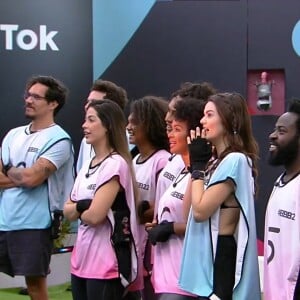 'BBB 22': time azul da dinâmica foi composto por Paulo André, Eliezer, Lucas, Eslovênia, que vem se posicionando de forma diferente no jogo, Gustavo, Arthur Aguiar