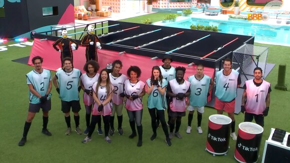 'BBB 22': time vermelho ficou com Natália, Lina, Pedro Scooby, Jessilane, Laís e Douglas Silva