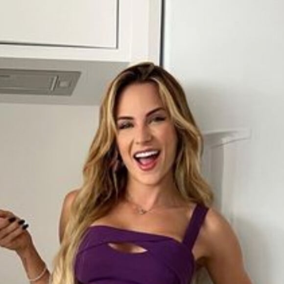 Gabi Martins exibe coleção de panelas rosa em novo apartamento comprado em São Paulo