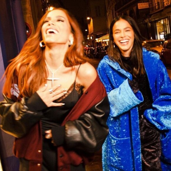 Bruna Marquezine explica como voltou a falar com Anitta