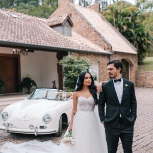 Carol Macedo se casa com diretor de marketing Rafael Eboli em São Paulo