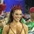 Paolla Oliveira caprichou em ensaio de Carnaval