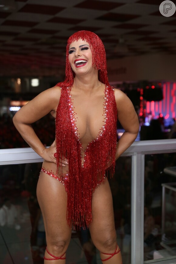 Look de Viviane Araujo no Carnaval será o mais confortável possível