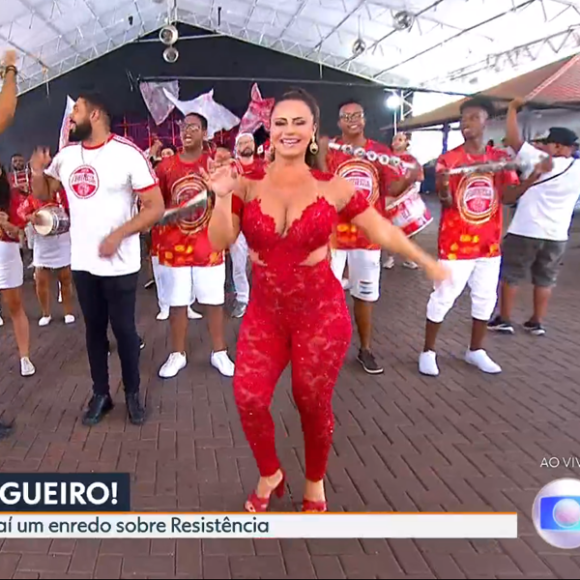 Grávida, Viviane Araujo está mais contida, mas ainda deu show de samba no pé!