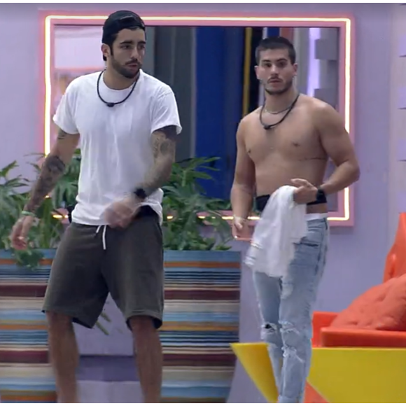 'BBB 22': Arthur Aguiar e Pedro Scooby vão conversar na academia após ator voltar à casa