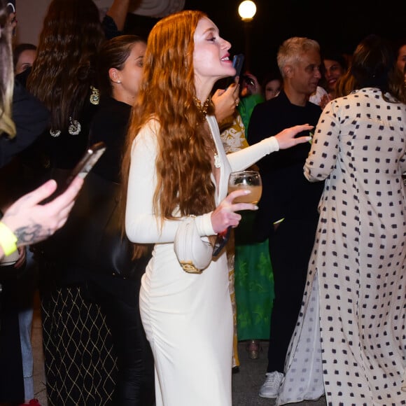 Marina Ruy Barbosa curtiu apresentação de Carla Salle e Julia Konrad