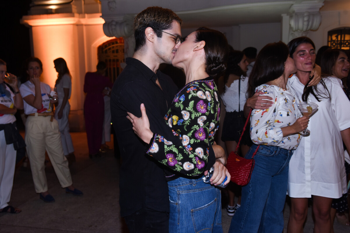 Foto Carla Salle e Gabriel Leone