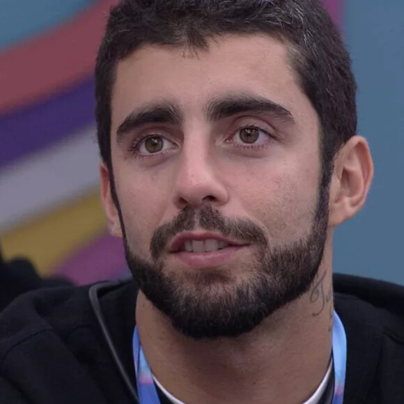 'BBB 22': Pedro Scooby vai receber um desenho de cada filho no vídeo de Presente do Almoço do Anjo