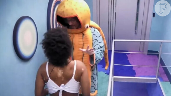 Foto: 'BBB 22': Eliezer vira meme ao ser obrigado a vestir monstro em  formato de polvo - Purepeople