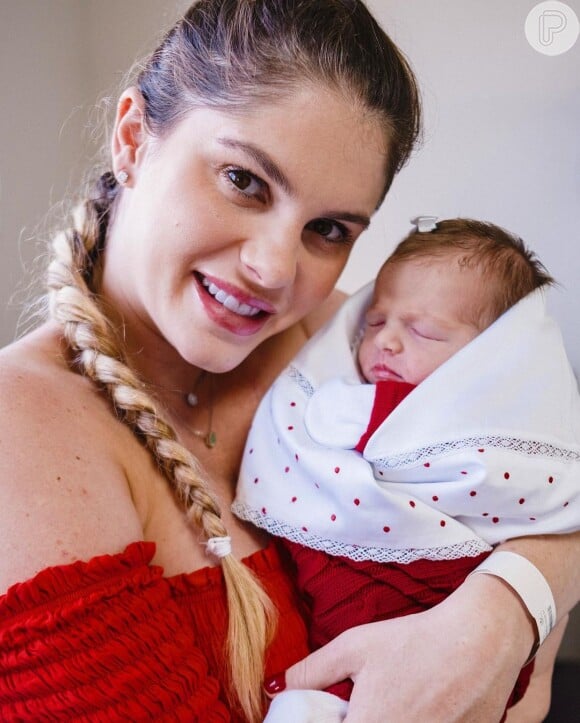 Bárbara Evans se tornou mãe de Ayla em 3 de abril de 2022