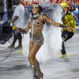 A ex-BBB Thelma Assis foi musa da São Clemente no Carnaval 2022