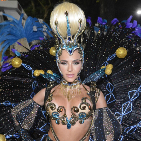 Pela primeira vez no Carnaval carioca, Gabi Martins é musa da Unidos de Vila Isabel