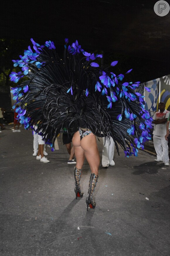 Gabi Martins emagreceu cerca de 4 kg para desfilar no Carnaval 2022