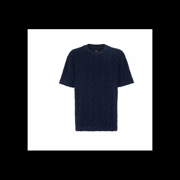 Neymar apostou ainda em uma blusa da grife Fendi avaliada em 2.700 reais