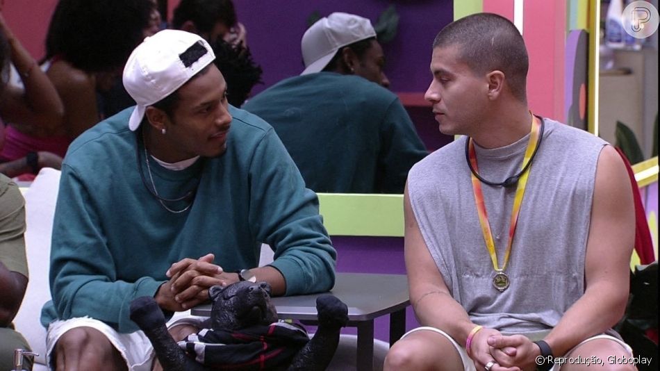 Em uma delas, Arthur Aguiar fez uma lista de brothers que pretende continuar a amizade após o programa