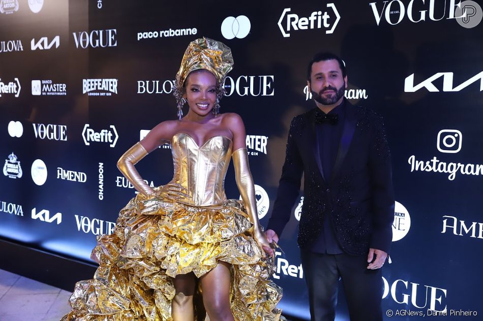 Casais De Famosos Mostram Looks Combinando Para Baile Da Vogue: Sabrina ...