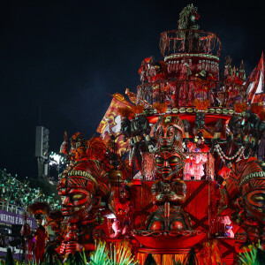 Grande Rio já começou a anunciar a permanência de alguns nomes que brilharam no desfile histórico do Carnaval 2022