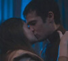 Tenório (Jayme Matarazzo) corresponde beijo roubado de Olívia (Debora Ozório) na novela 'Além da Ilusão'
