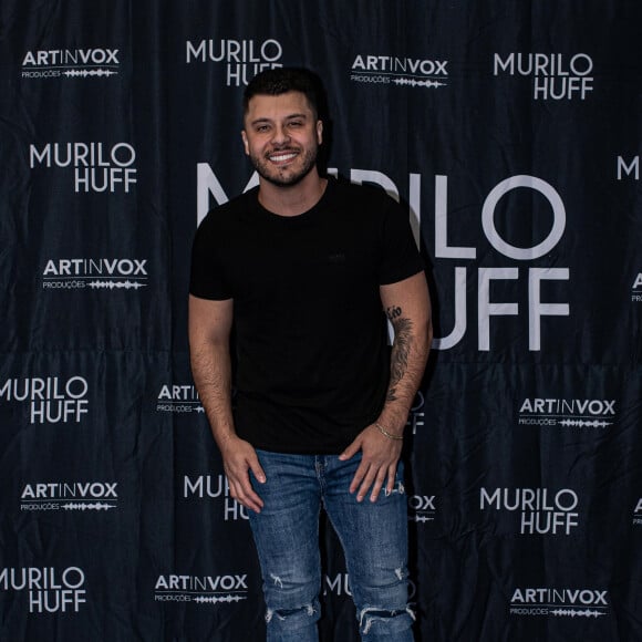 Murilo Huff declarou estar com 'o coração desocupado' no mês passado, em conversa com a coluna de Leo Dias