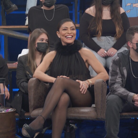 Juliette participou do 'Altas Horas' deste sábado (14) e respondeu a uma pergunta de Serginho Groismann a respeito de posicionamentos políticos