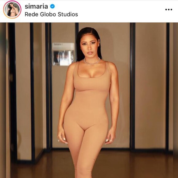 Simaria admitiu que o objetivo do macacão nude era produzir um efeito de que ela estaria sem roupa