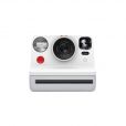 Uma câmera para quem quer investir em um produto mais elaborado é a Câmera Now Autofocus i-Type 9027, de Polaroid