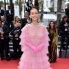 Rosa, transparência e salto-trendy: Marina Ruy Barbosa escolhe look romântico de luxo em Cannes