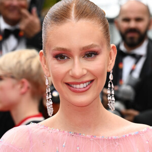 Maquiagem de Marina Ruy Barbosa em Cannes teve tons de rosa como destaque