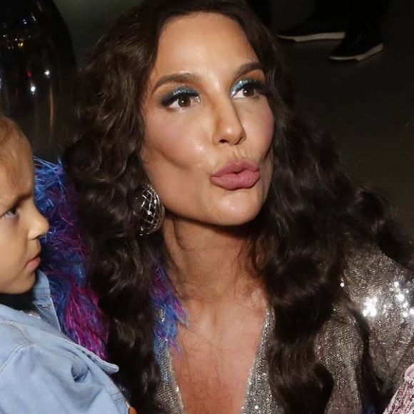 Ivete Sangalo ganha festa e posta fotos raras com as filhas no Instagram