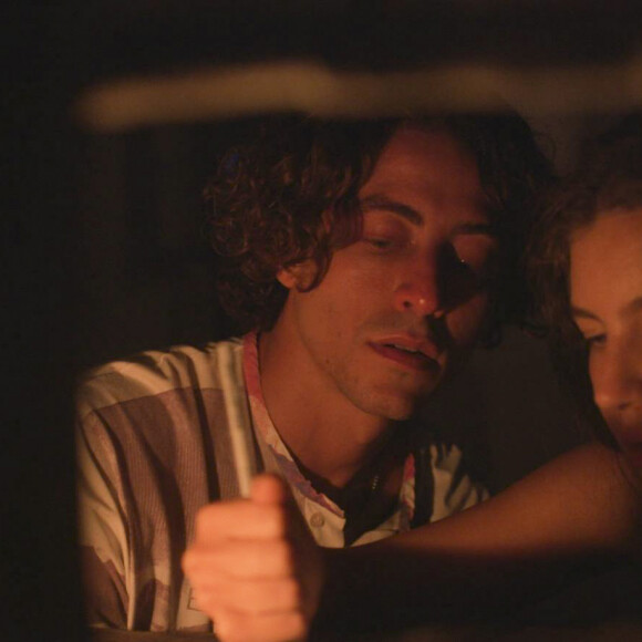 Jesuíta Barbosa garantiu que não que mais largar Alanis Guillen