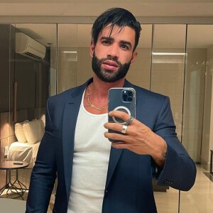 Gusttavo Lima se envolveu em uma polêmica quando foi divulgado o valor de seu cachê para cantar em São Luiz, em Roraima: R$ 800 mil
